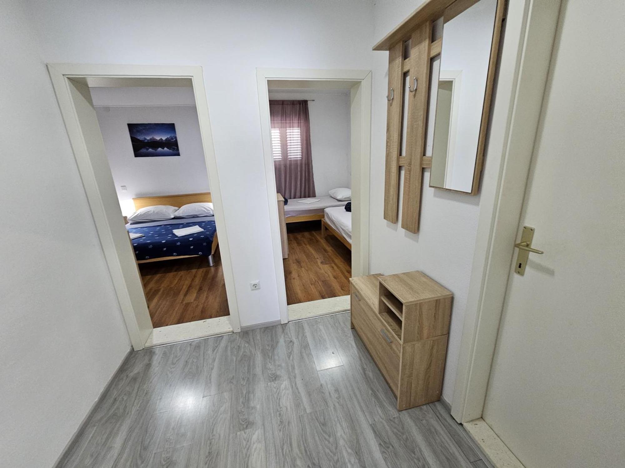 Modern Apartment Nikola In A Quiet Area Kaštel Stari Eksteriør billede