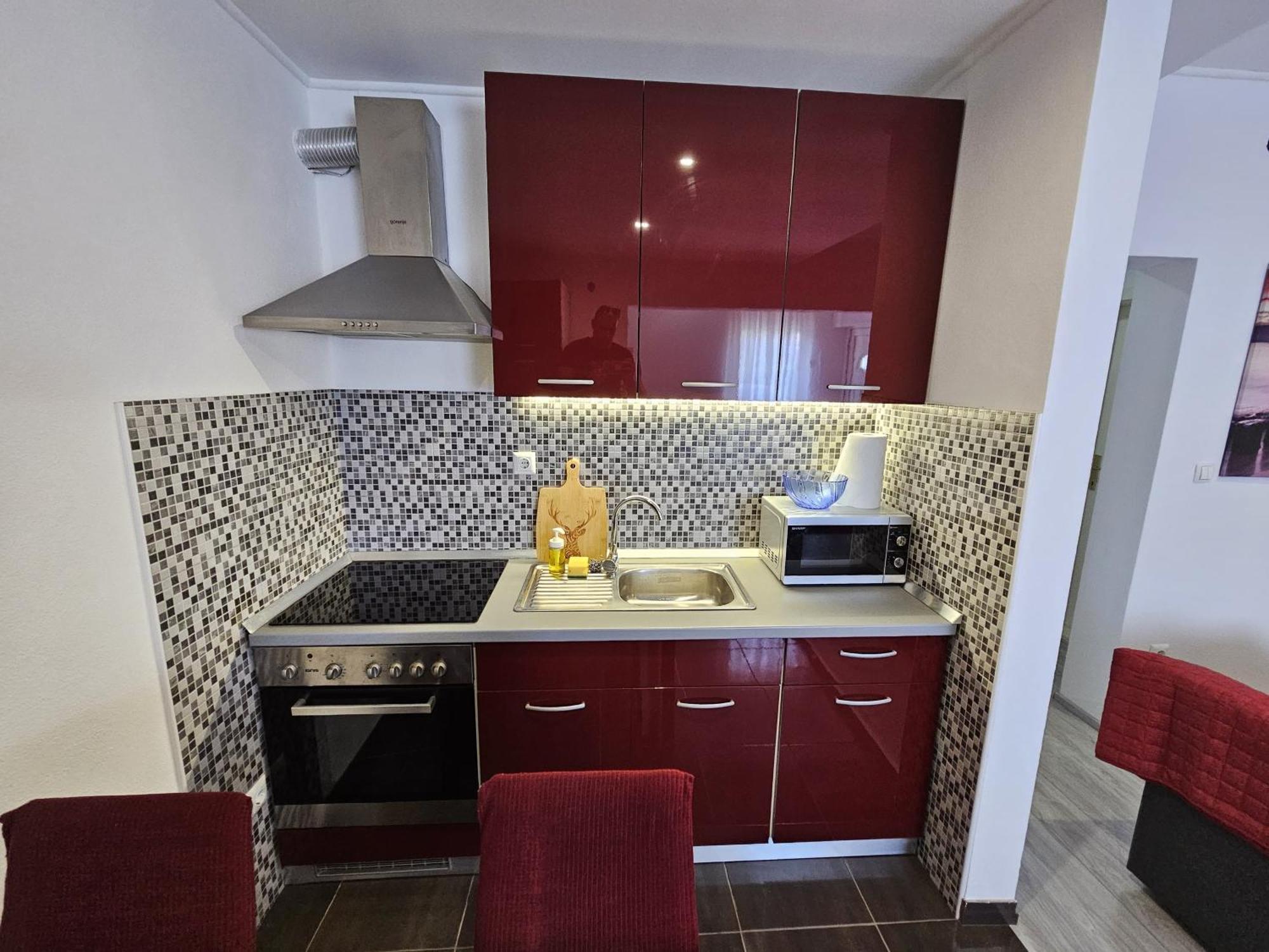 Modern Apartment Nikola In A Quiet Area Kaštel Stari Eksteriør billede
